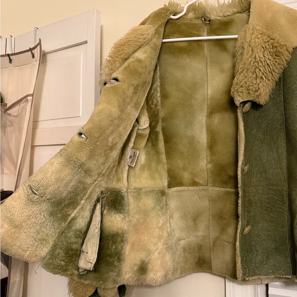 Vintage Green Genuine Shearling Fur Jacket With Flared Sleeves - Picture 3 of 12